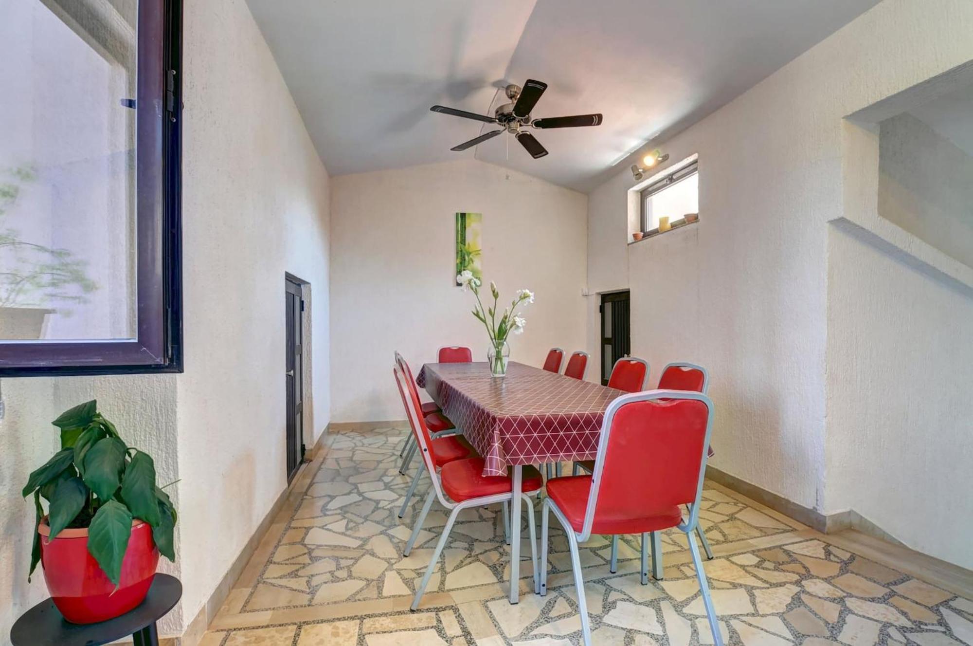 Lovely Apartments In Valbandon 法扎纳 外观 照片