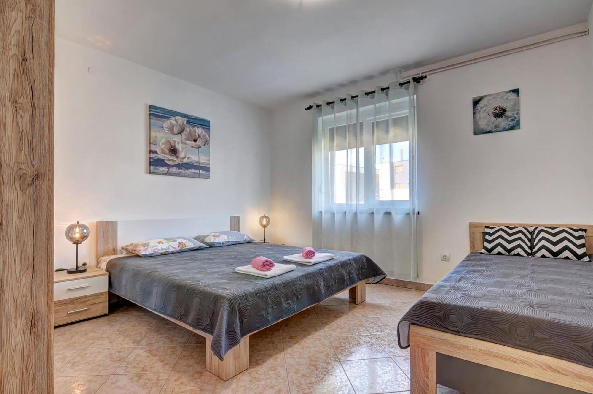Lovely Apartments In Valbandon 法扎纳 外观 照片